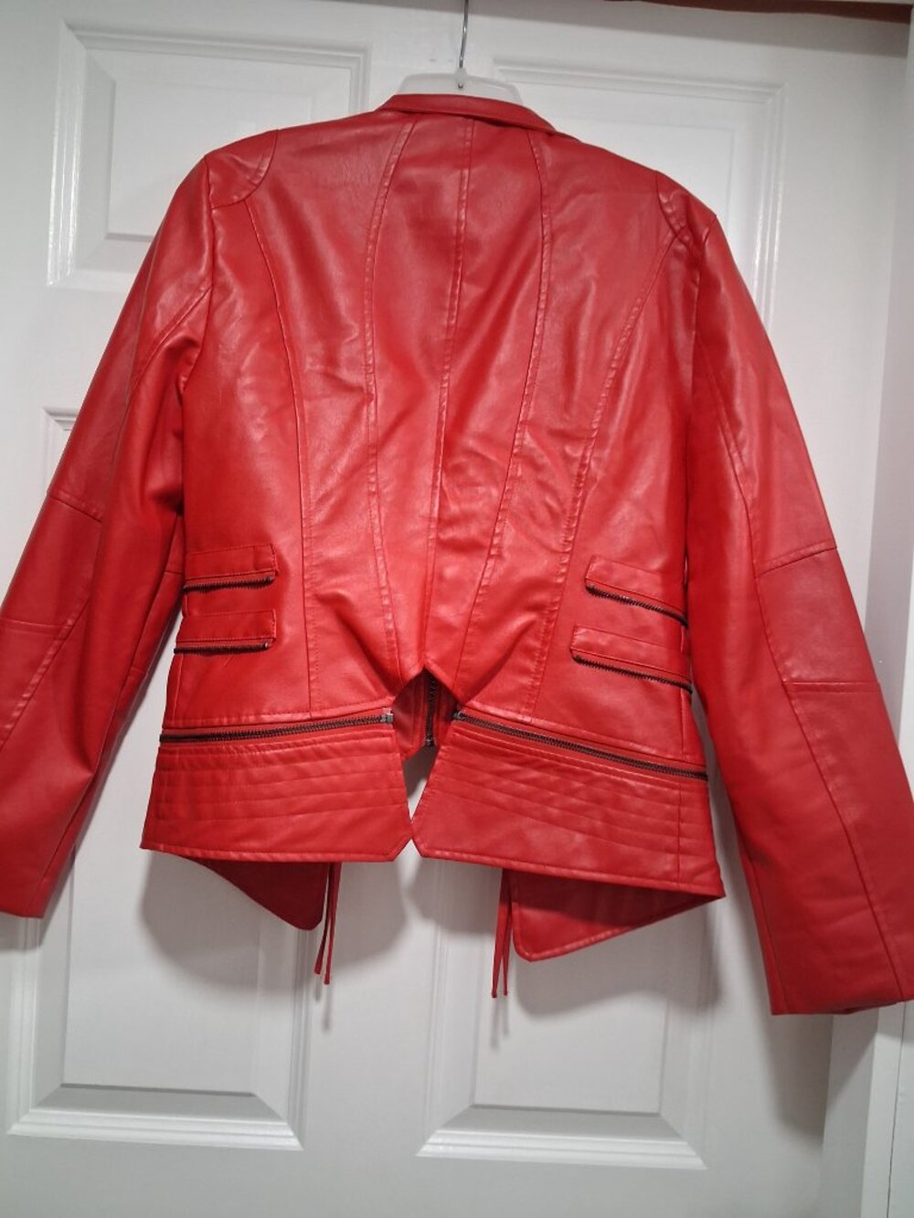 Red leather jacket - Picture 4 of 5